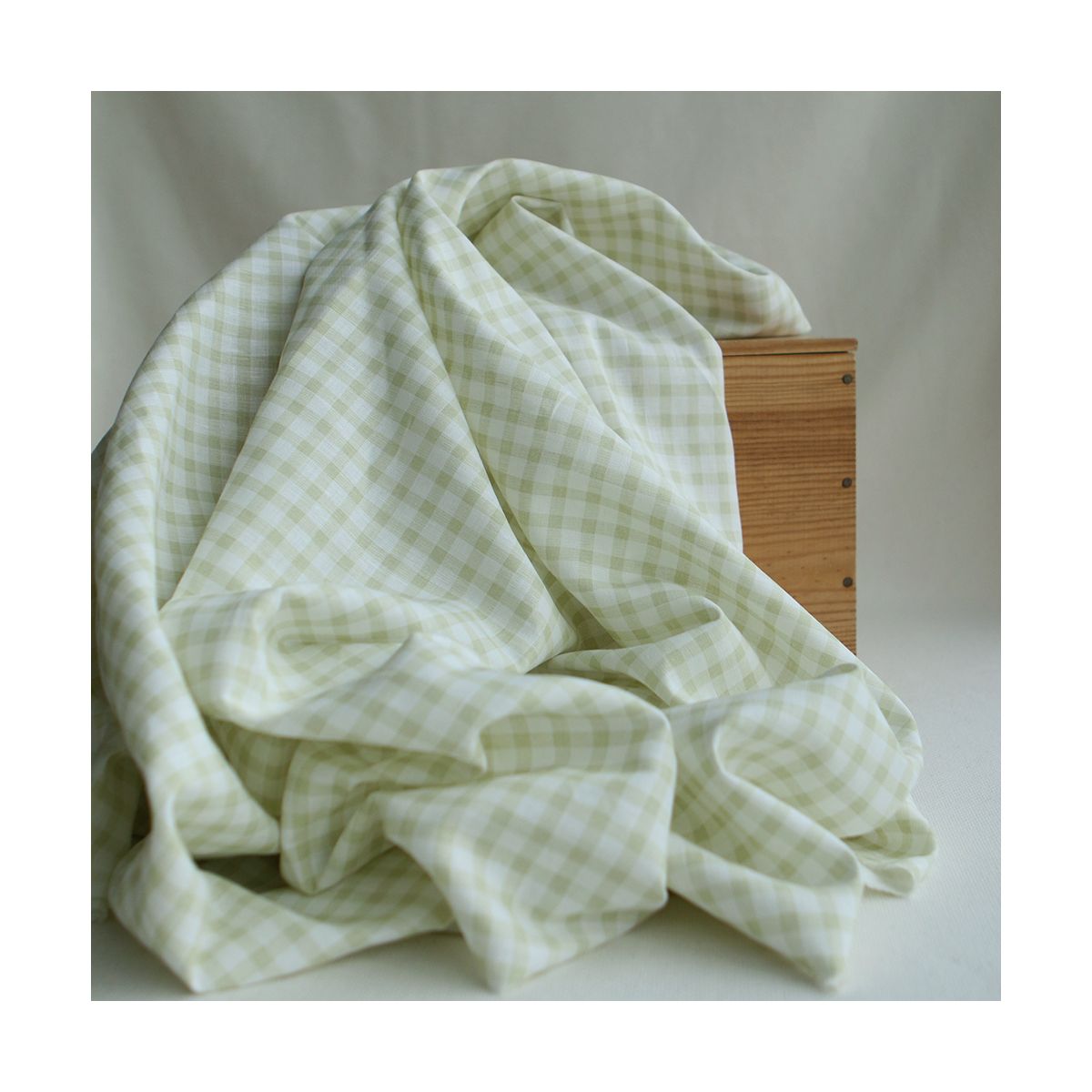 Victor - Tissu lin coton vichy 7mm blanc lait et vert amande