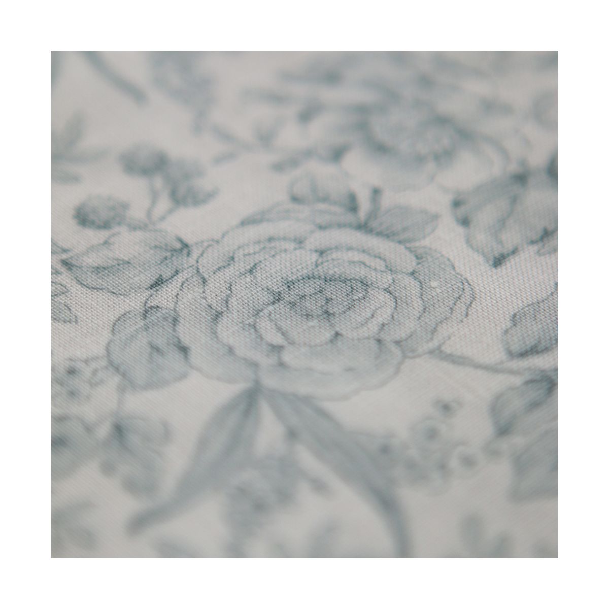 copie de Apolline - Tissu lin coton roses effet toile de Jouy blanc lait et vert amande