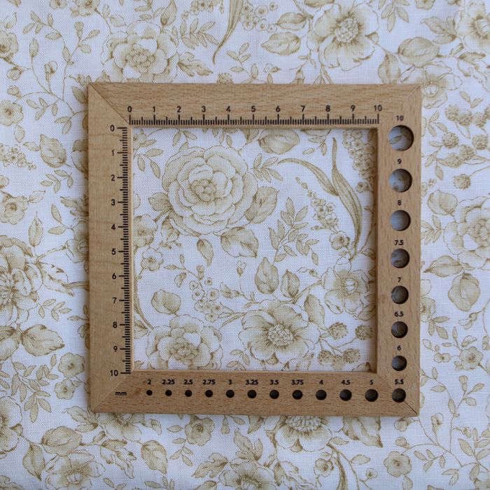 Apolline - Tissu lin coton roses effet toile de Jouy blanc lait et jaune blé