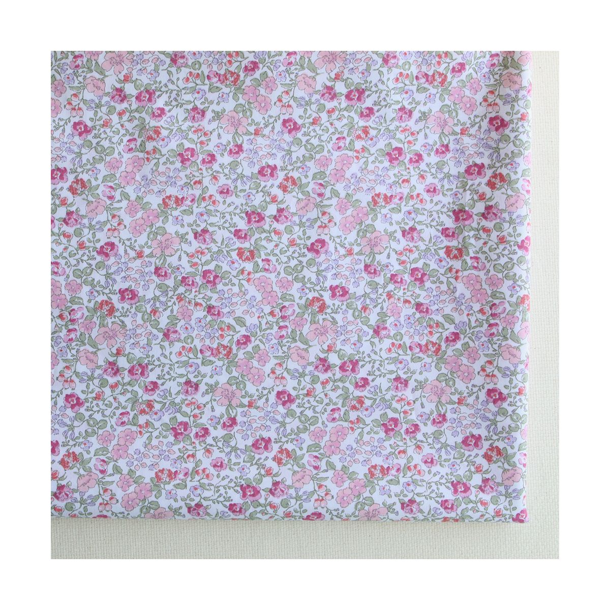 Eugenie - Popeline de coton BIO imprimé romantique fleuri rose
