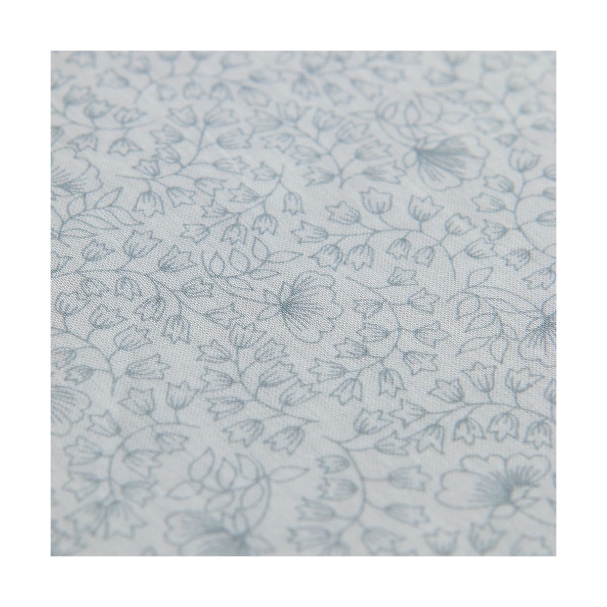 Batiste de coton BIO douce petit motif fleuri bleu grisé