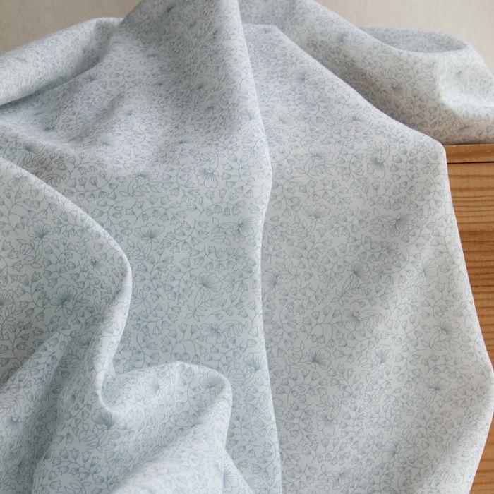 Batiste de coton BIO douce petit motif fleuri bleu grisé