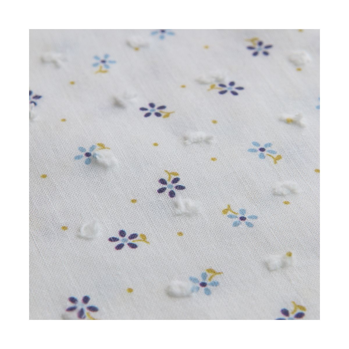 Plumetis de coton BIO petit motif fleuri bleu et pois