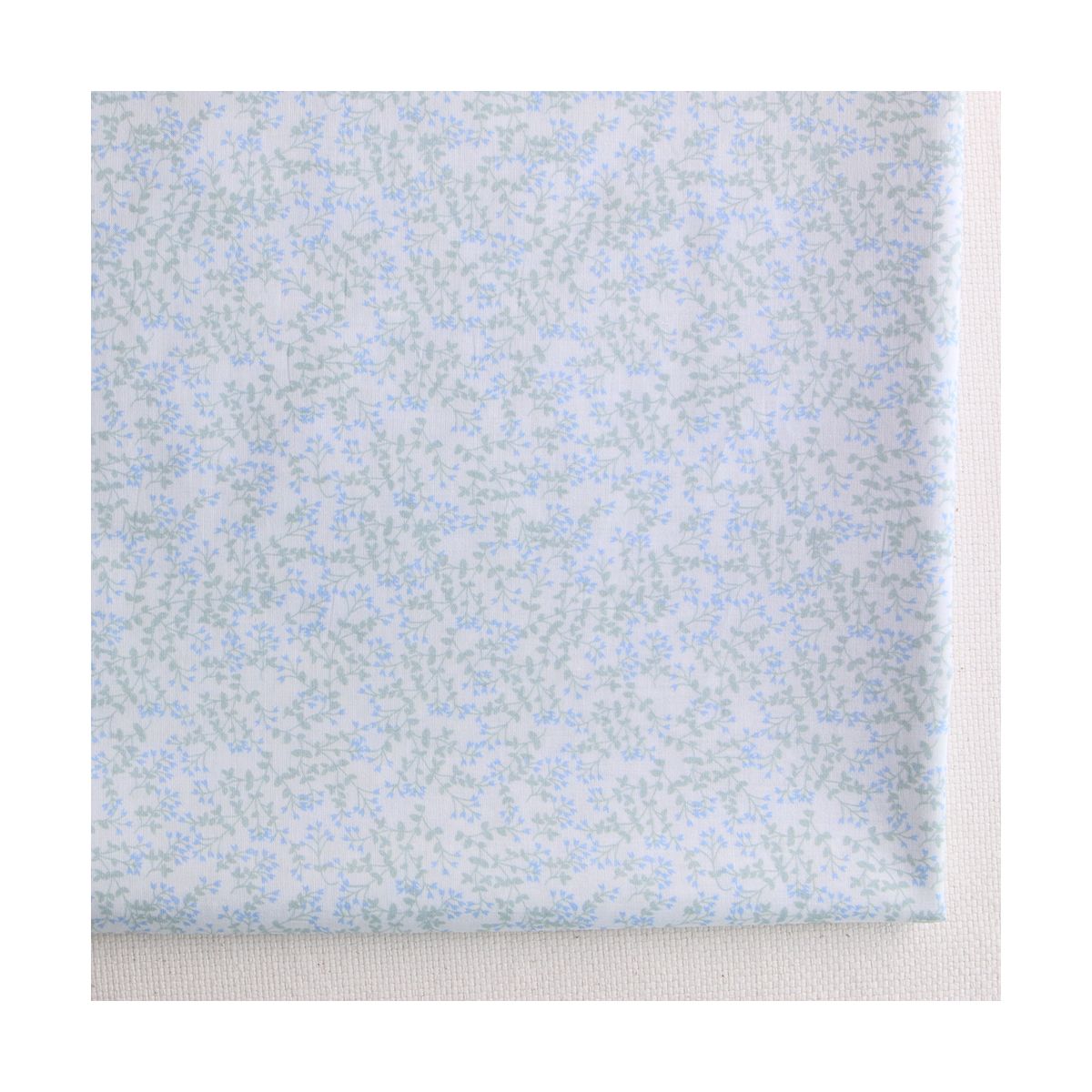 Batiste de coton BIO douce petit motif fleuri bleu vert tendre