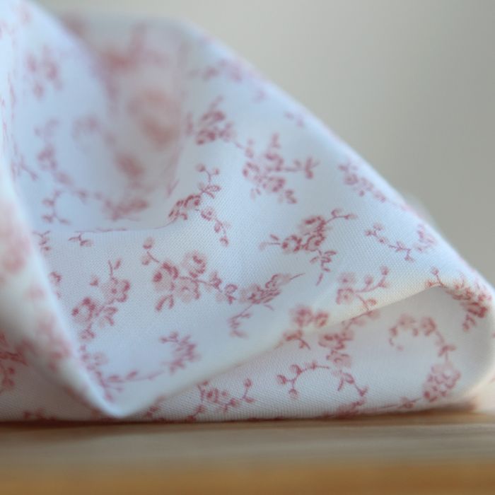 Sakura - Popeline de coton douce qualité SWEET fond lait petit fleuri rose tendre