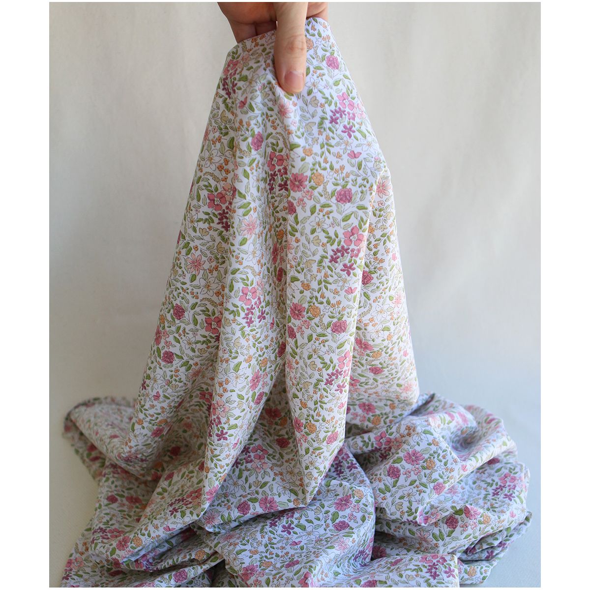 Amelie - Popeline de coton fleuri teintes roses