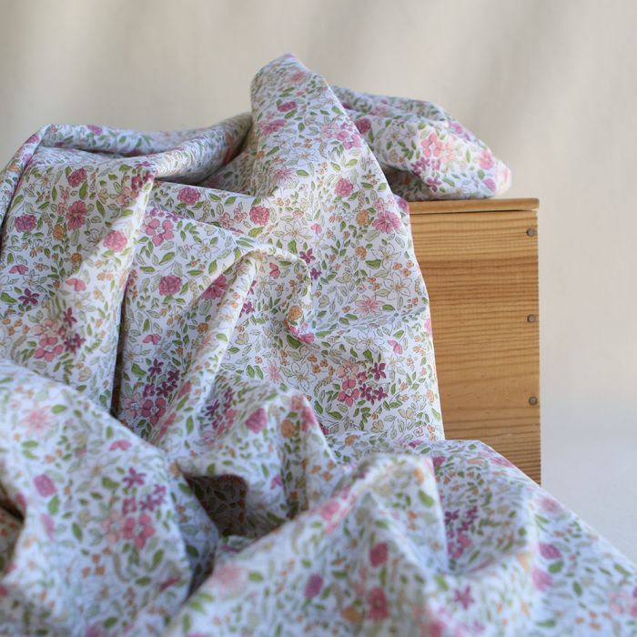Amelie - Popeline de coton fleuri teintes roses