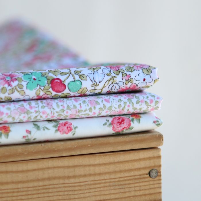 Celeste - Popeline de coton imprimé roses