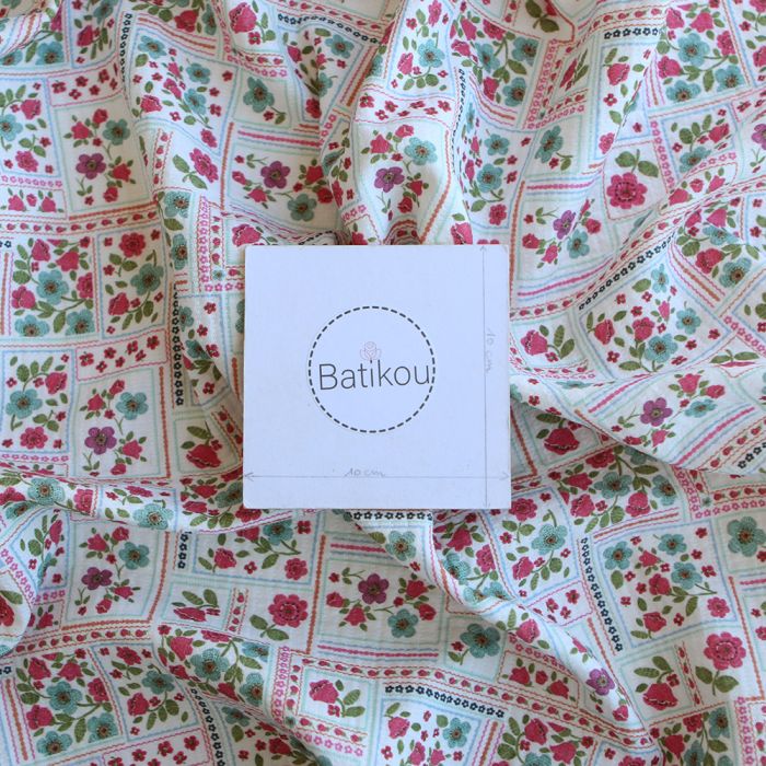 Elsie - Tissu coton piqué léger texturé fleuri effet patchwork