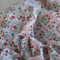 Elsie - Tissu coton piqué léger texturé fleuri effet patchwork
