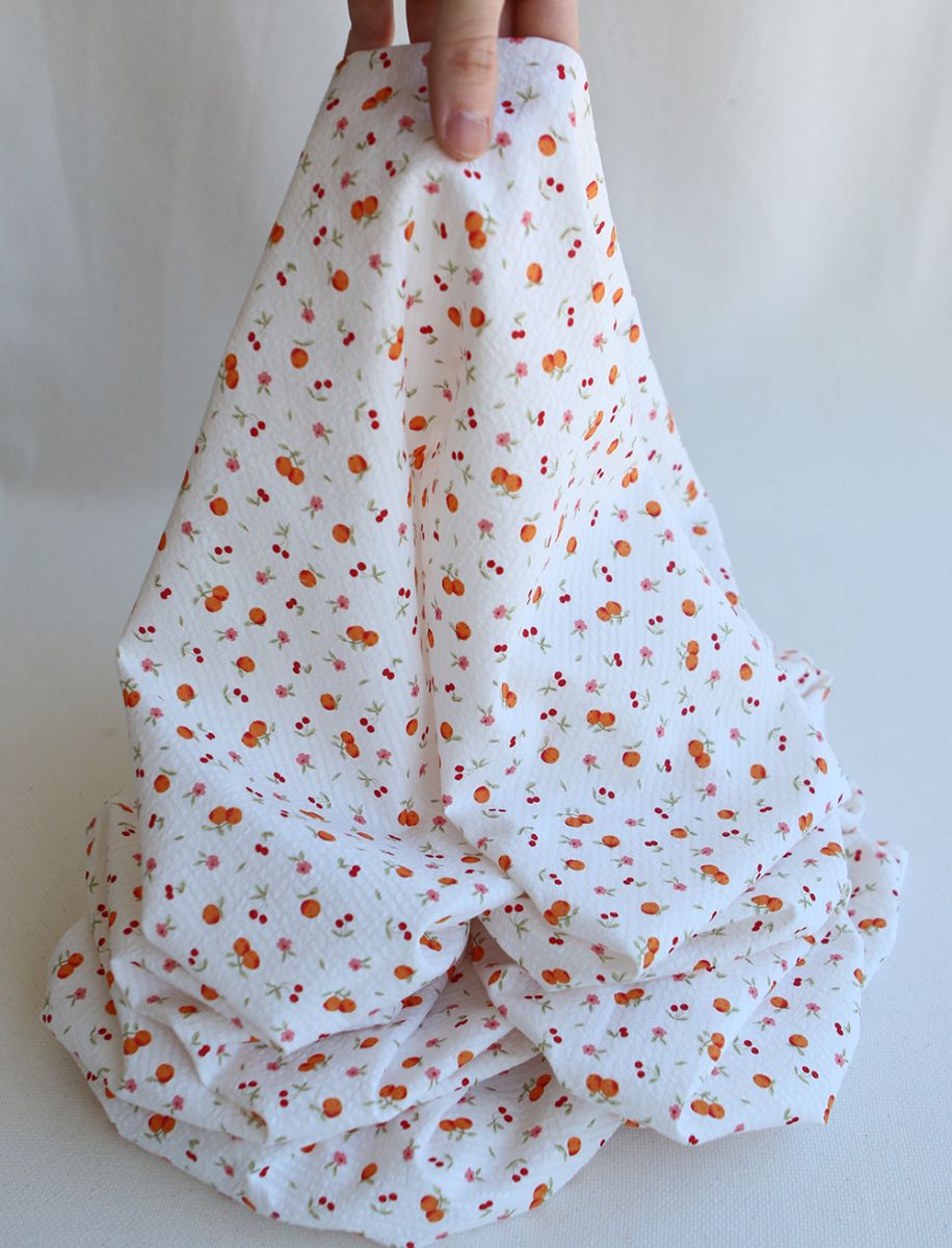 Clementine - Seersucker / Coton gaufré doux fond blanc cassé petites fleurs et fruits