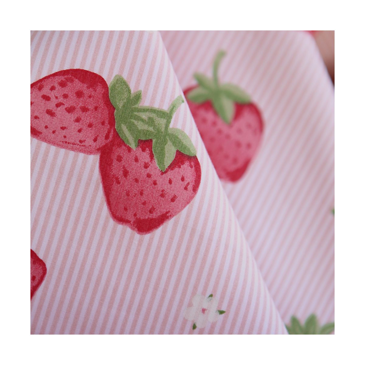 Cirafine - Popeline de coton imprimé rayures et fraises