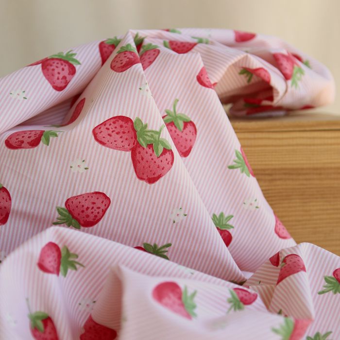Cirafine - Popeline de coton imprimé rayures et fraises