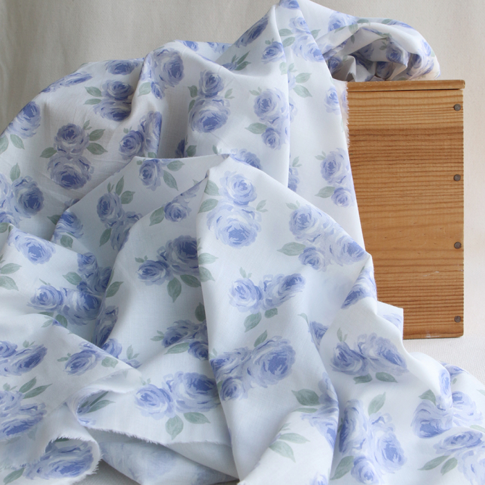 Tissu coton organique BIO fleuri vintage batiste fleuri Assia aquarelle bleu