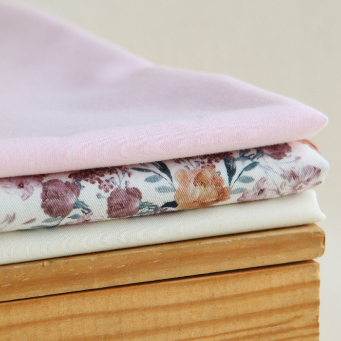 Tissu popeline sergé coton organique imprimé fleuri douce et fluide