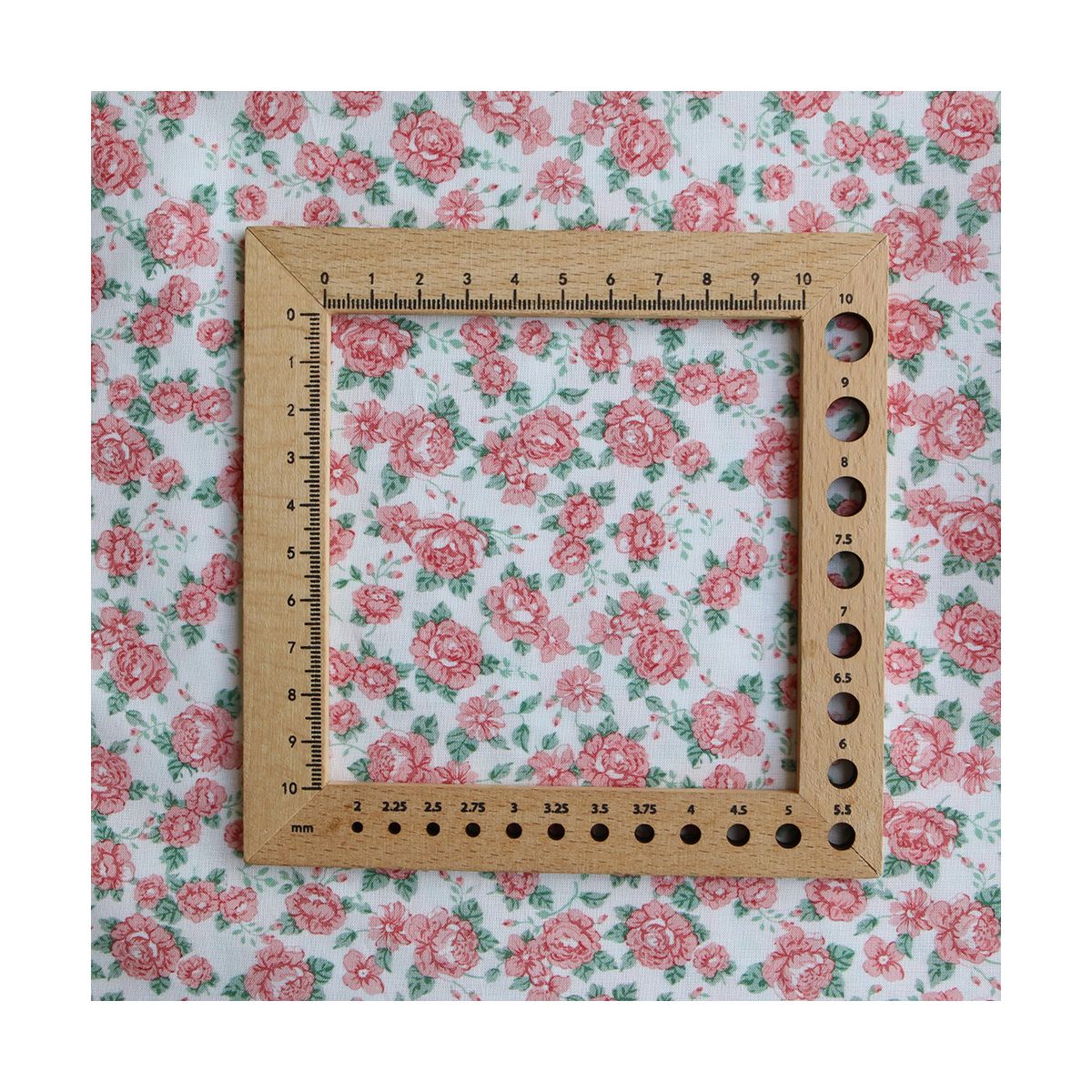 Clara - Batiste de coton BIO douce petit motif fleuri