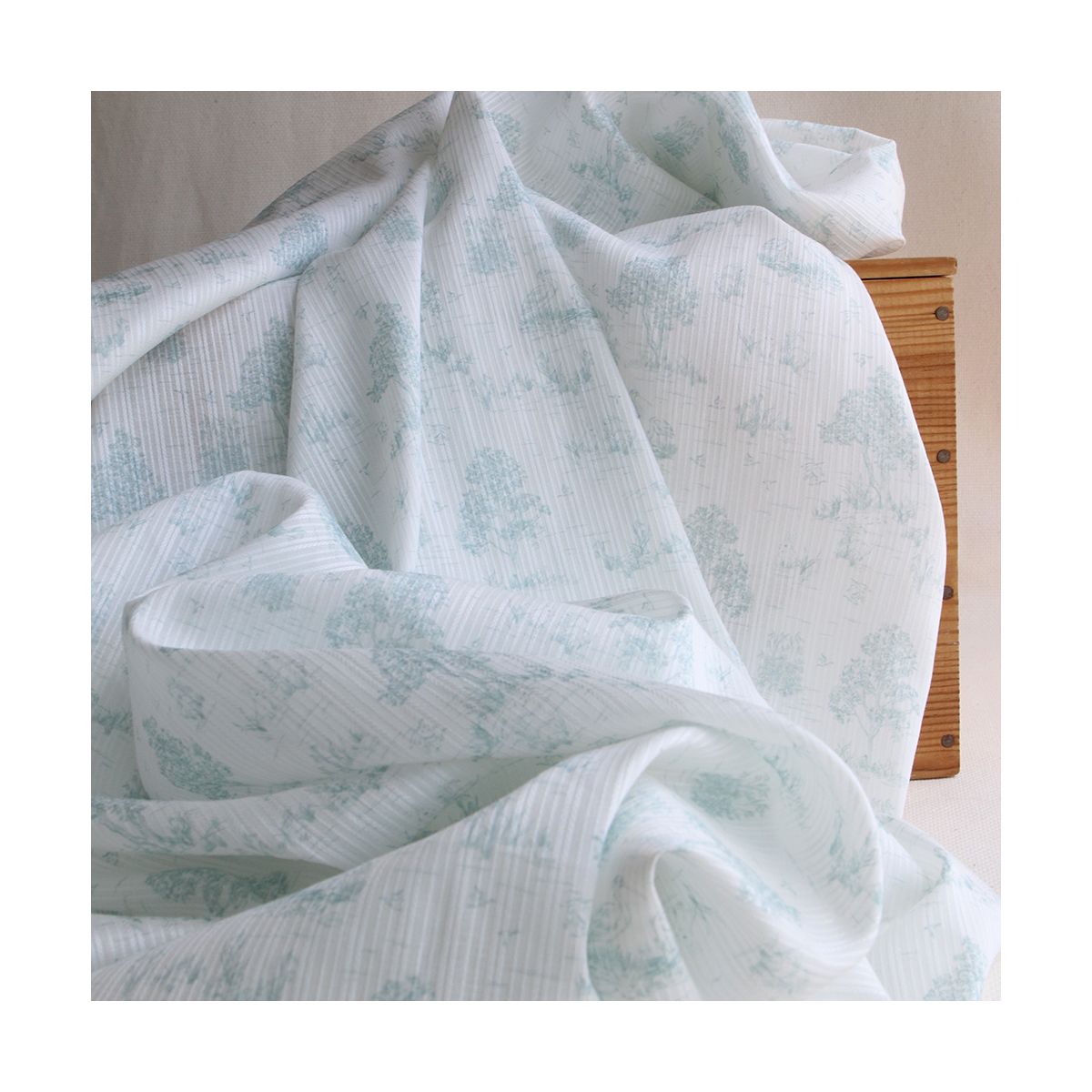 Bertille - Tissu coton texturé imprimé toile de Jouy coloris jade