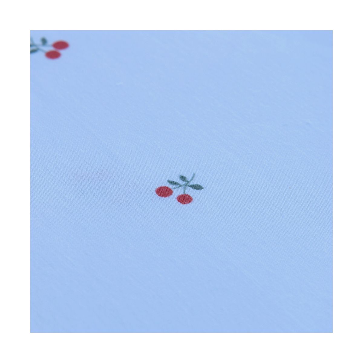 Popeline de coton BIO fond blanc mini cerises