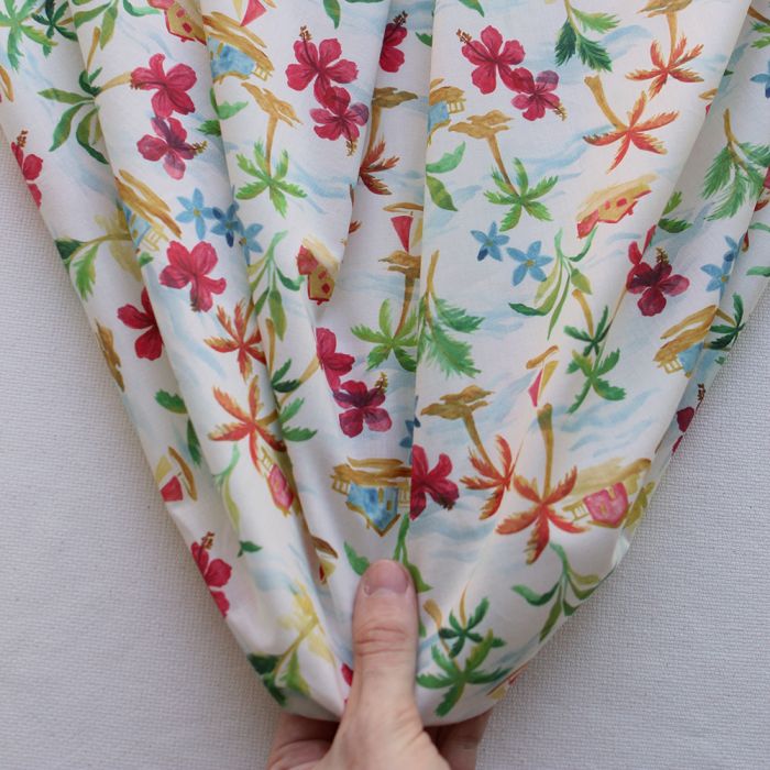Batiste de coton BIO douce fond écru motif vacances sous les cocotiers