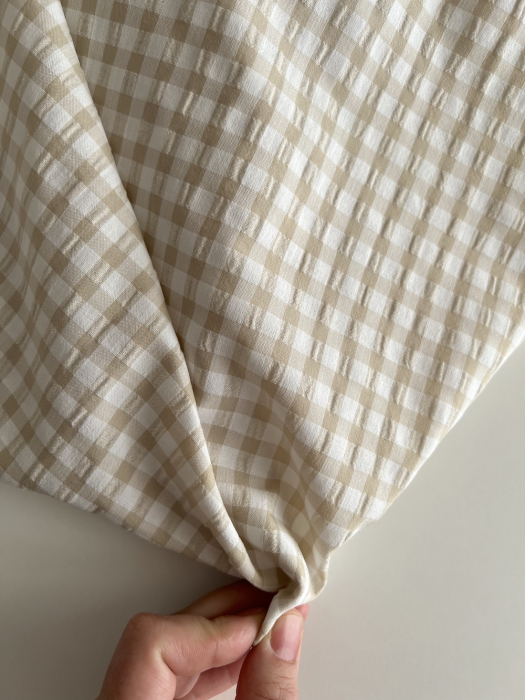 Seersucker / Coton gaufré vichy 6mm biscuit/ blanc Batikou - 7