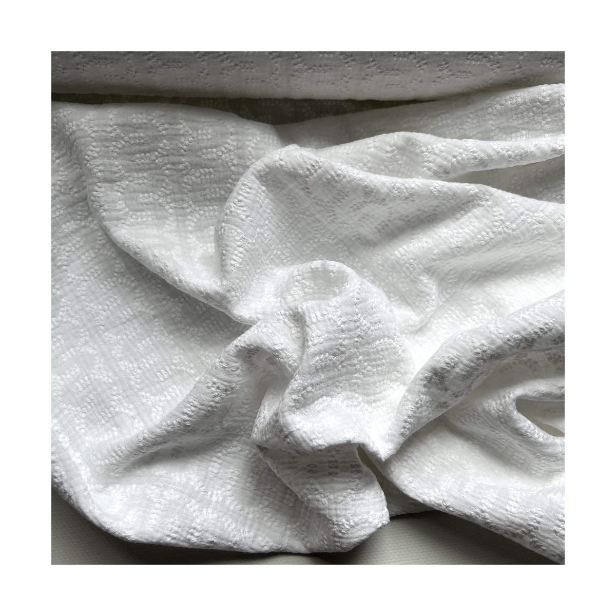 Double gaze de coton broderie anglaise coloris blanc Qualité Oeko-tex - 1