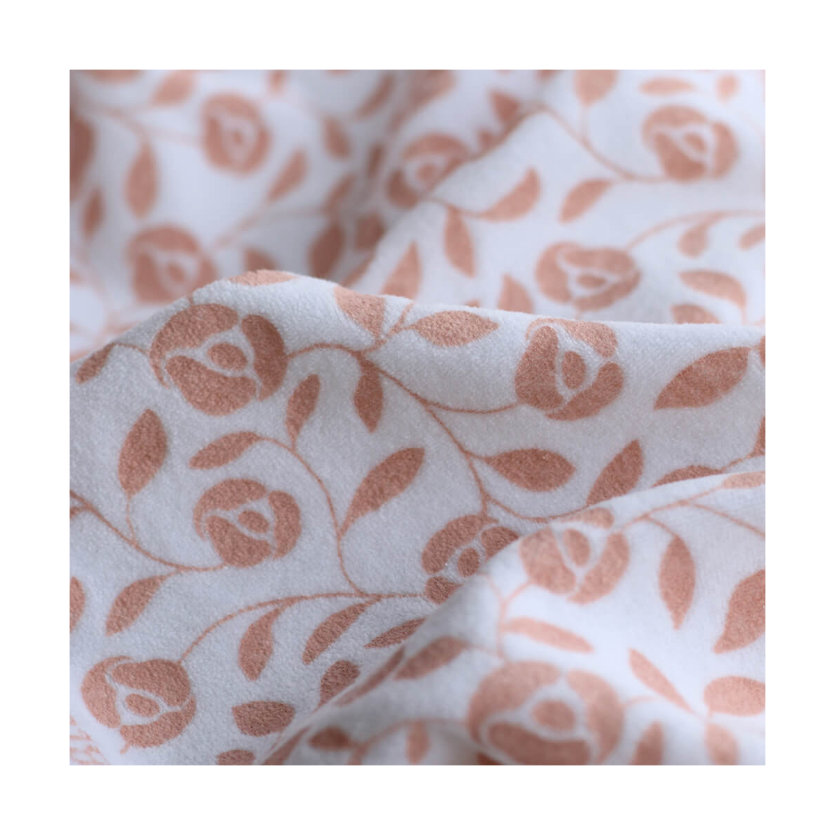 Velours de coton Nicky fond blanc lait motif argile rose