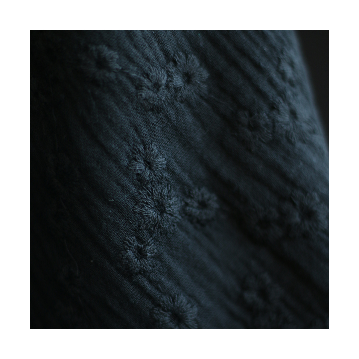 Esmée - Double gaze de coton brodée coloris noir