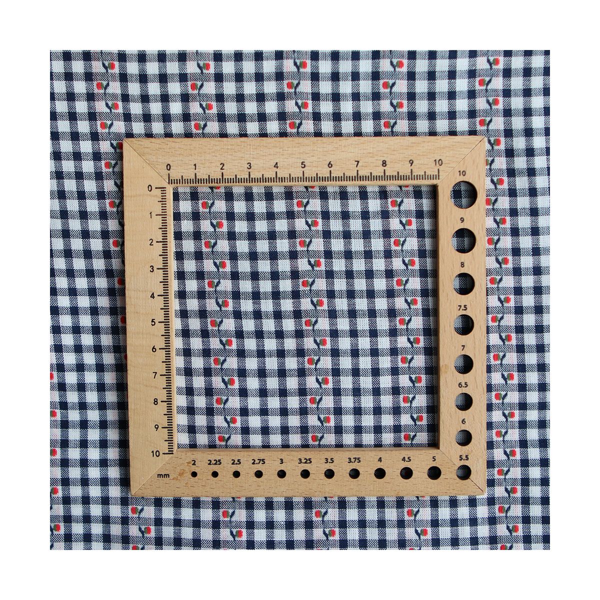 Isabeau - Tissu coton vichy jacquard avec petites fleurs rouges