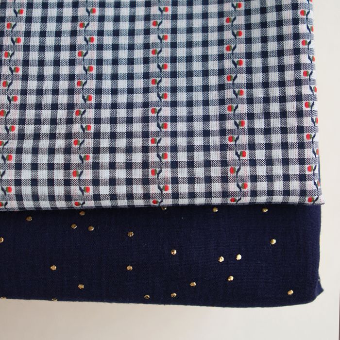 Isabeau - Tissu coton vichy jacquard avec petites fleurs rouges