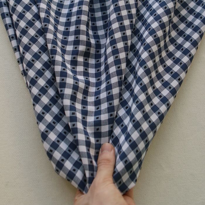 Vichy plumetis de coton et viscose coloris bleu marine