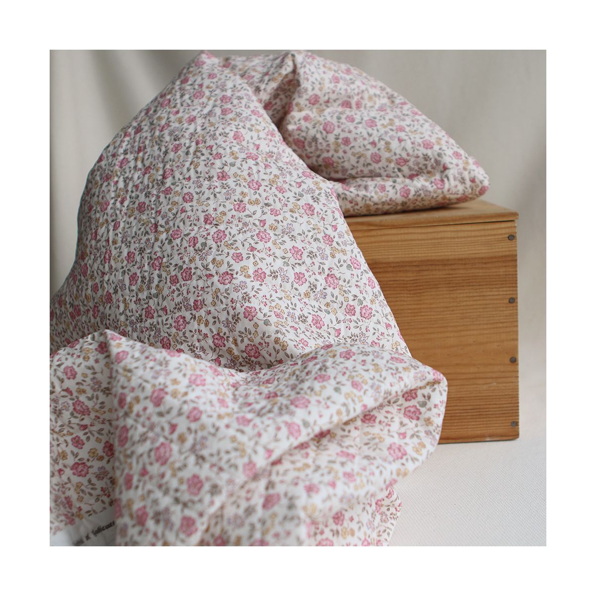 Margaret - Matelassé velours milleraie imprimé fleuri Made in France
