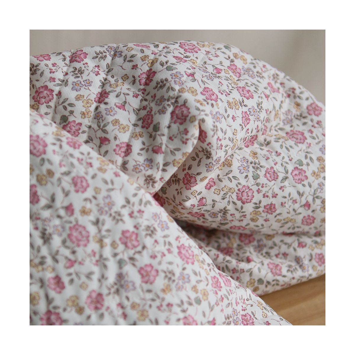 Margaret - Matelassé velours milleraie imprimé fleuri Made in France