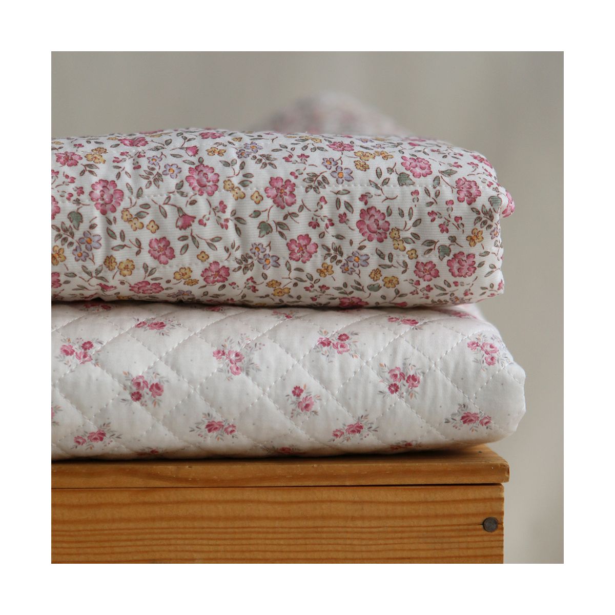 Margaret - Matelassé velours milleraie imprimé fleuri Made in France
