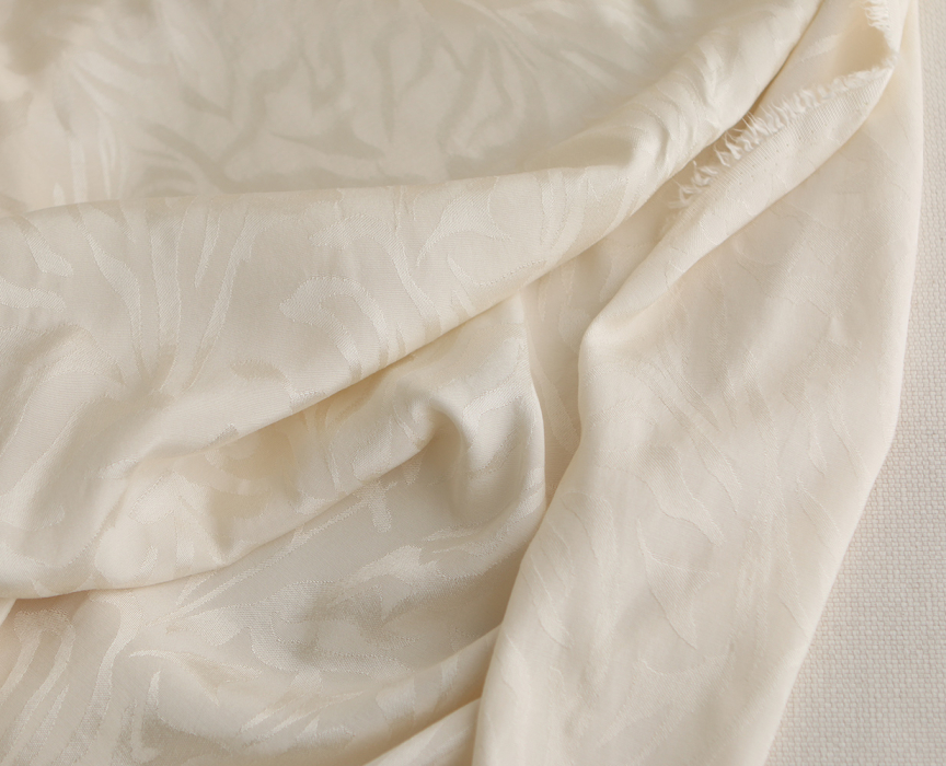 Janelle - Viscose tissage jacquard zèbre écru