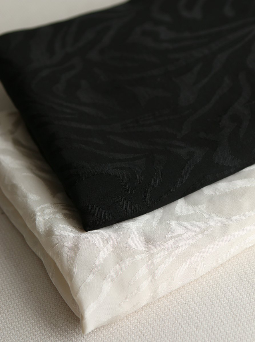Janelle - Viscose tissage jacquard zèbre écru