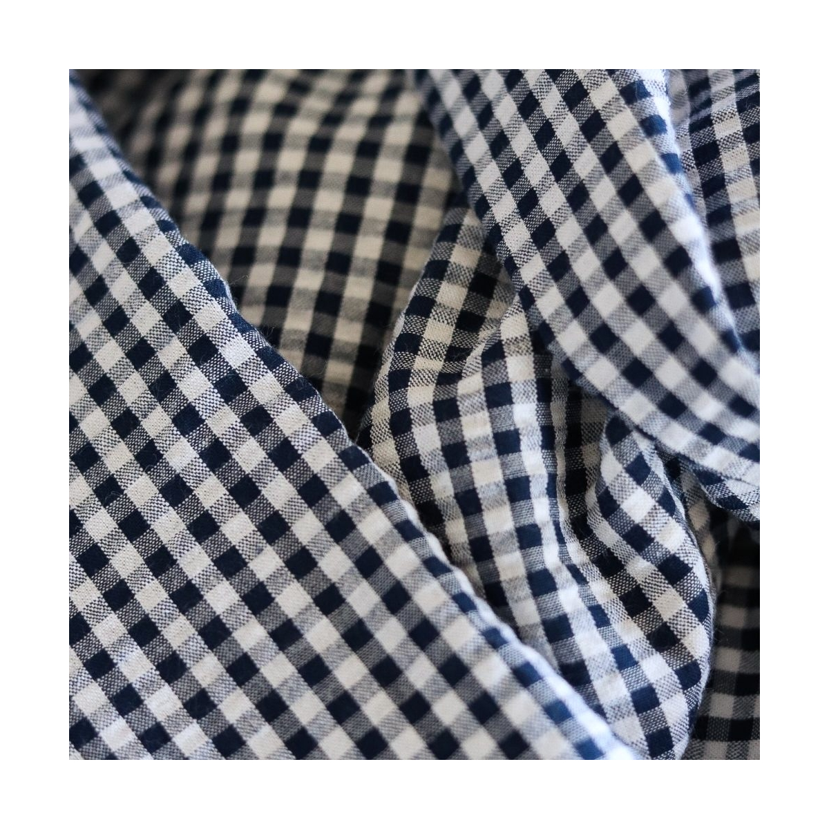 Seersucker / Coton mélangé gaufré vichy blanc et bleu marine
