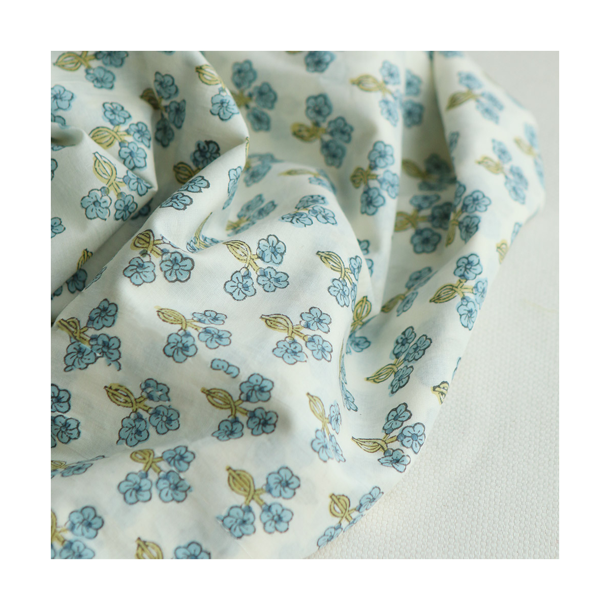 Reva - Tissu indien en coton imprimé main Hand Block Artisanal