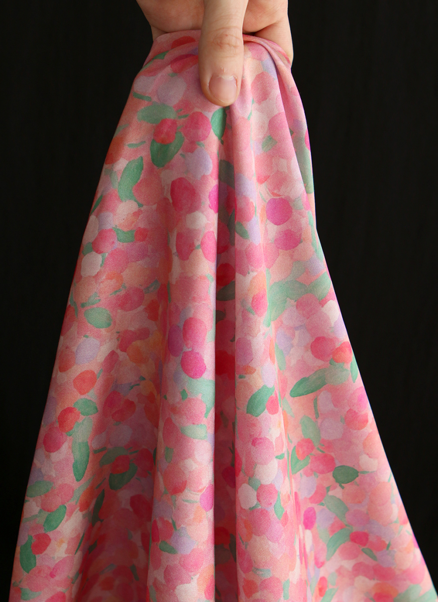 Rosine - Viscose satinée imprimé abstrait rose