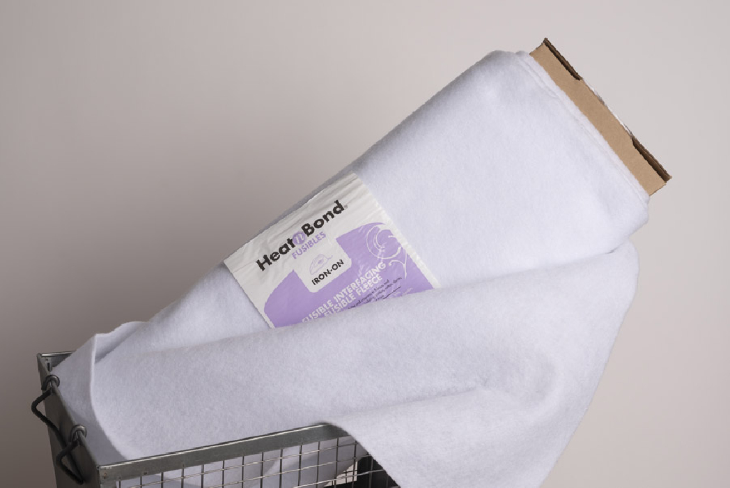 Molleton thermocollant fin 1 face env. 2-3mm largeur 114cm PSR Quilt France - 3
