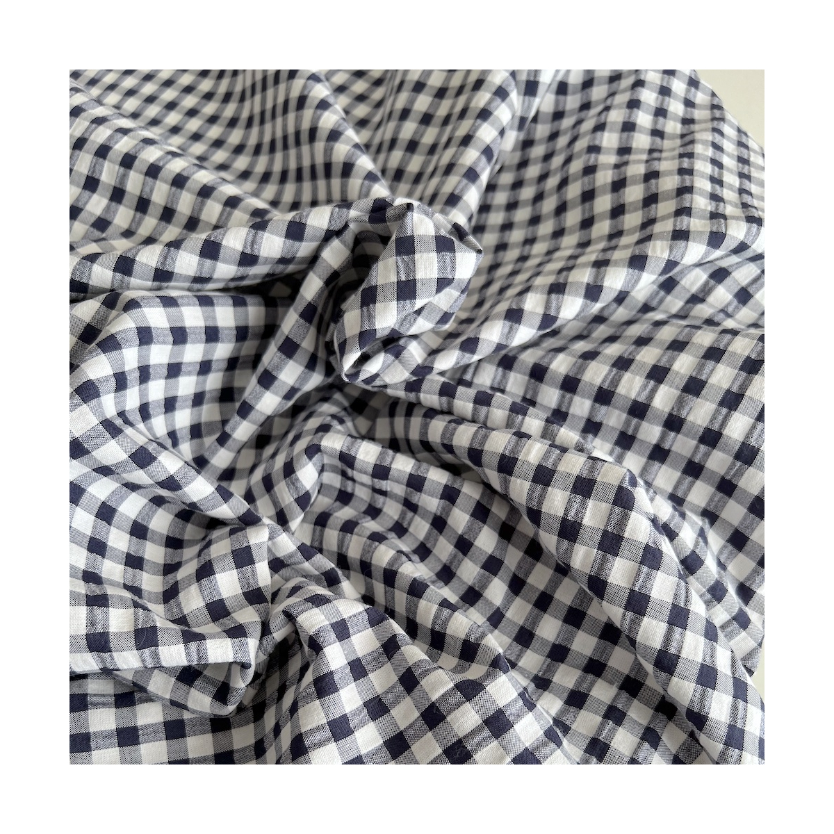 Seersucker / Coton gaufré vichy 6mm bleu marine / blanc Batikou - 1
