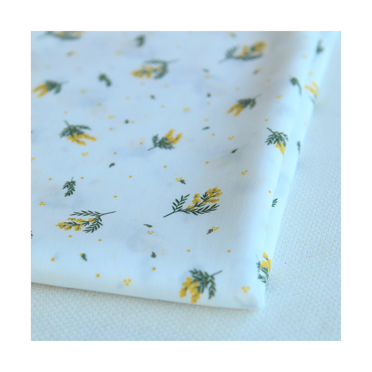 Mimosa - Batiste de coton douce à imprimé exclusif mimosa allégé