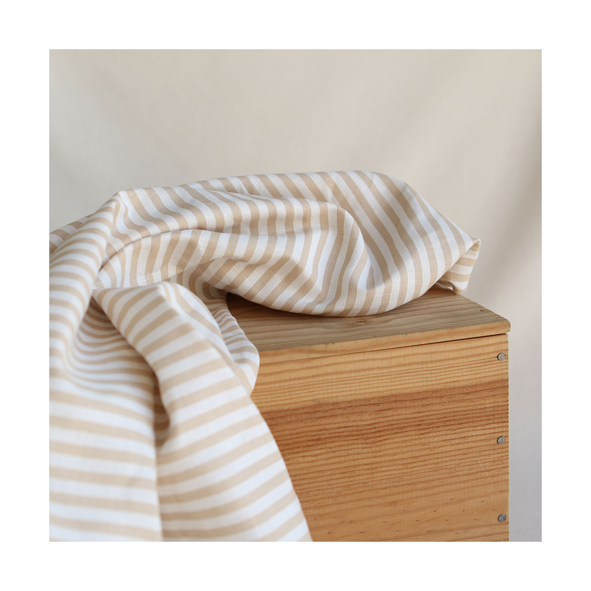 Lucas - Tissu lin coton rayures 6mm blanc lait et beige