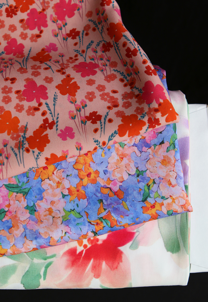 Aurélie - Viscose Ecovero imprimé fleuri corail et vert