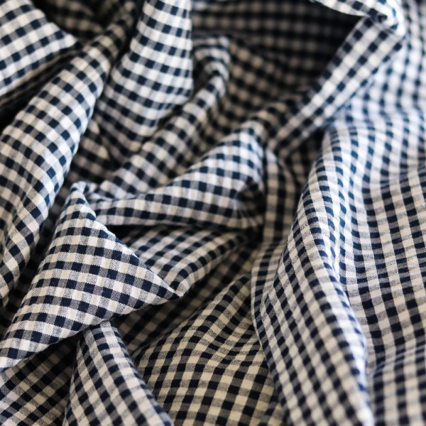 Seersucker / Coton mélangé gaufré vichy blanc et noir 2