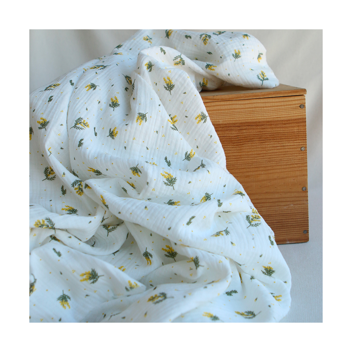 Mimosa - Double gaze coton BIO Exclusif blanc motif mimosa allégé