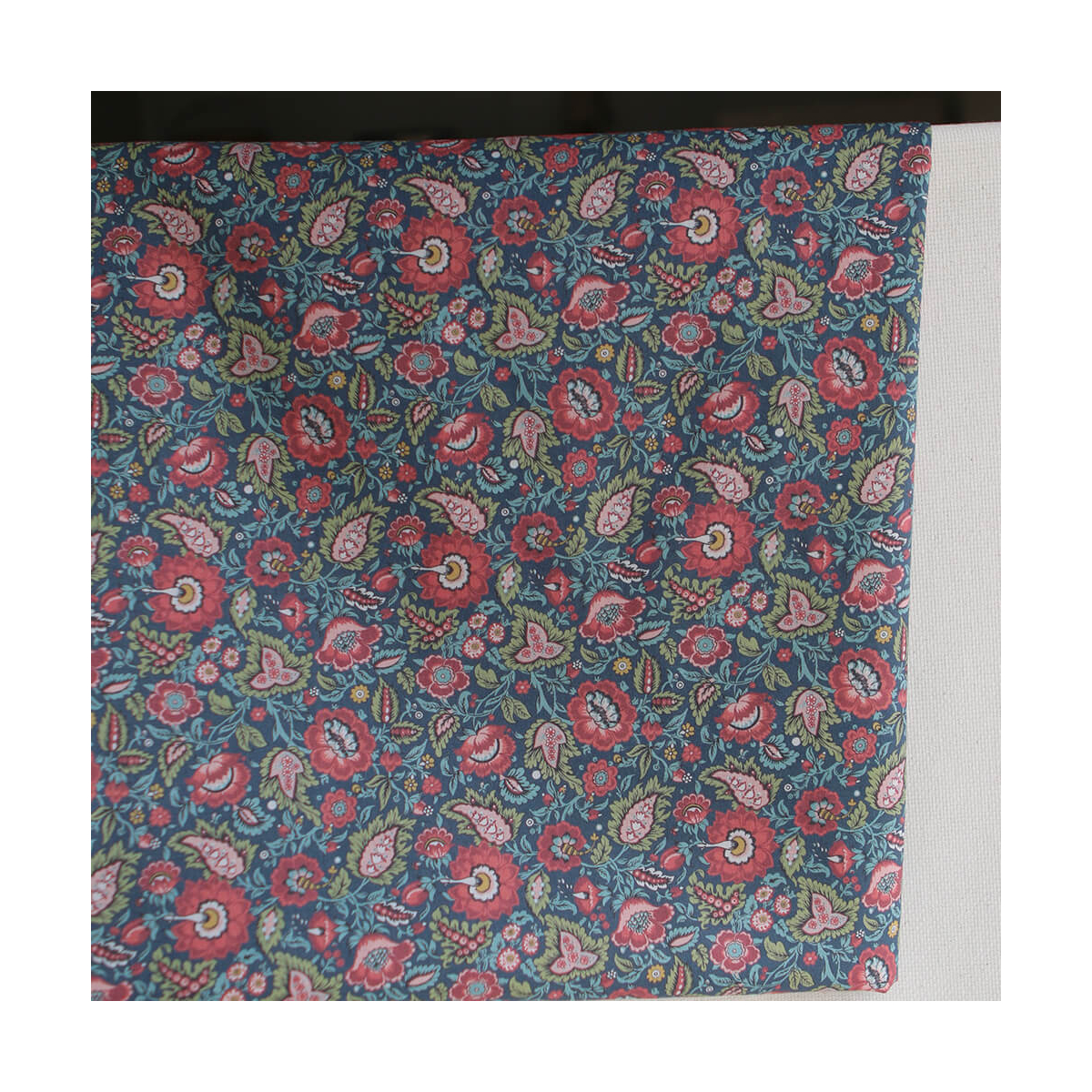 Baïa - Tissu sergé de coton organique fin imprimé fleuri