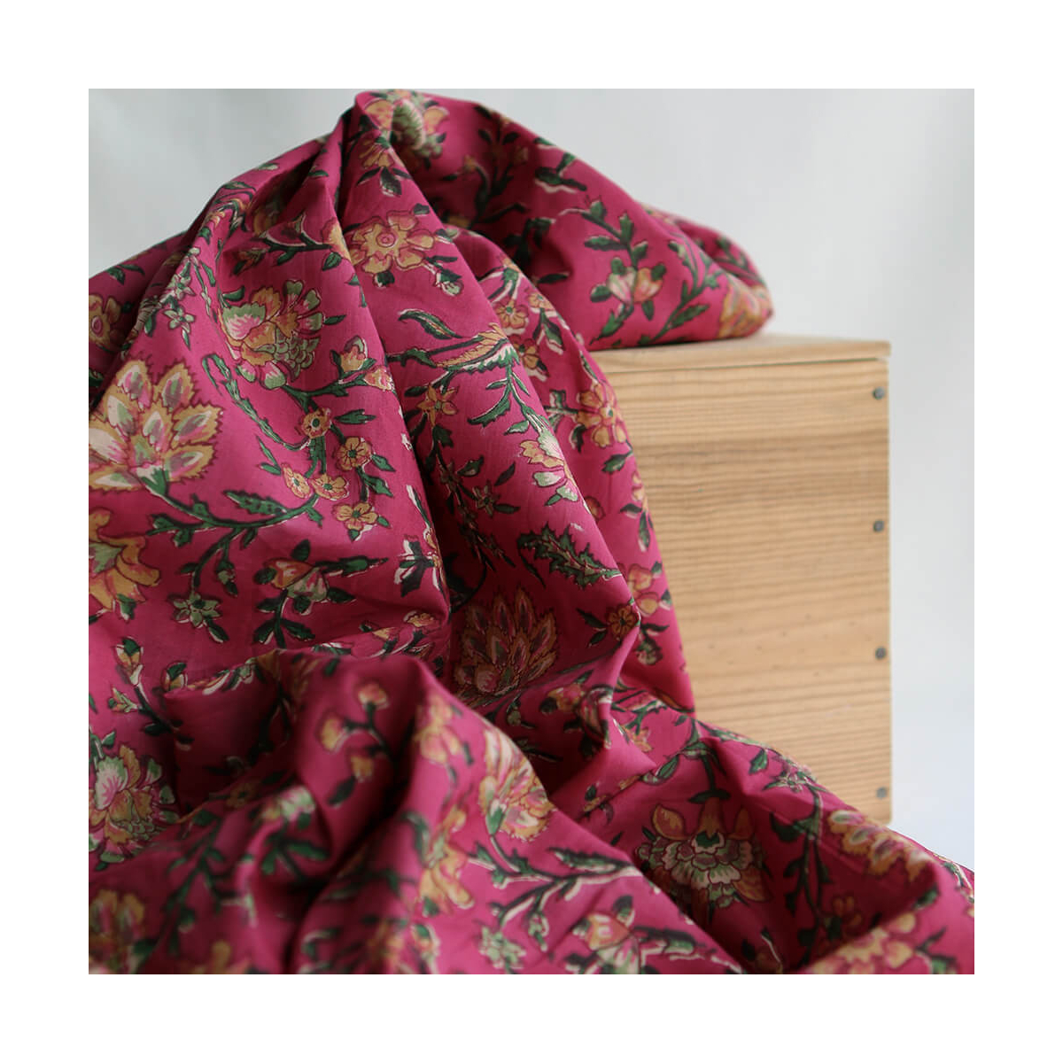 Sharmila Tissu Indien rose magenta vintage Coton - Artisanal Hand Block