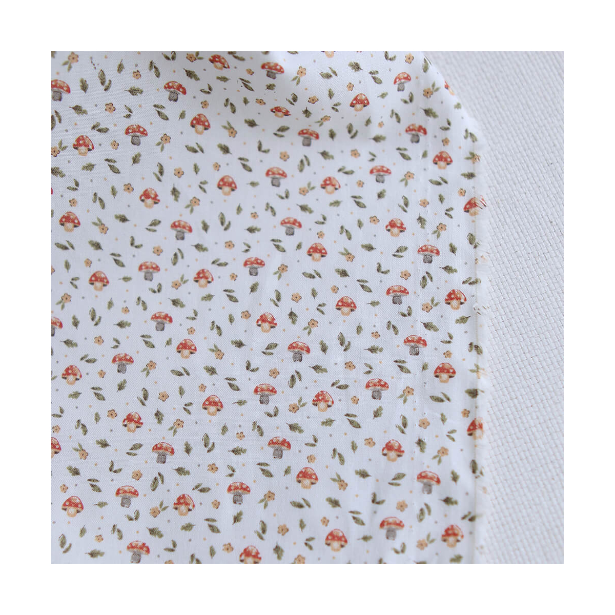Amanite - Popeline de coton BIO imprimé champignon rouge orangé et vert