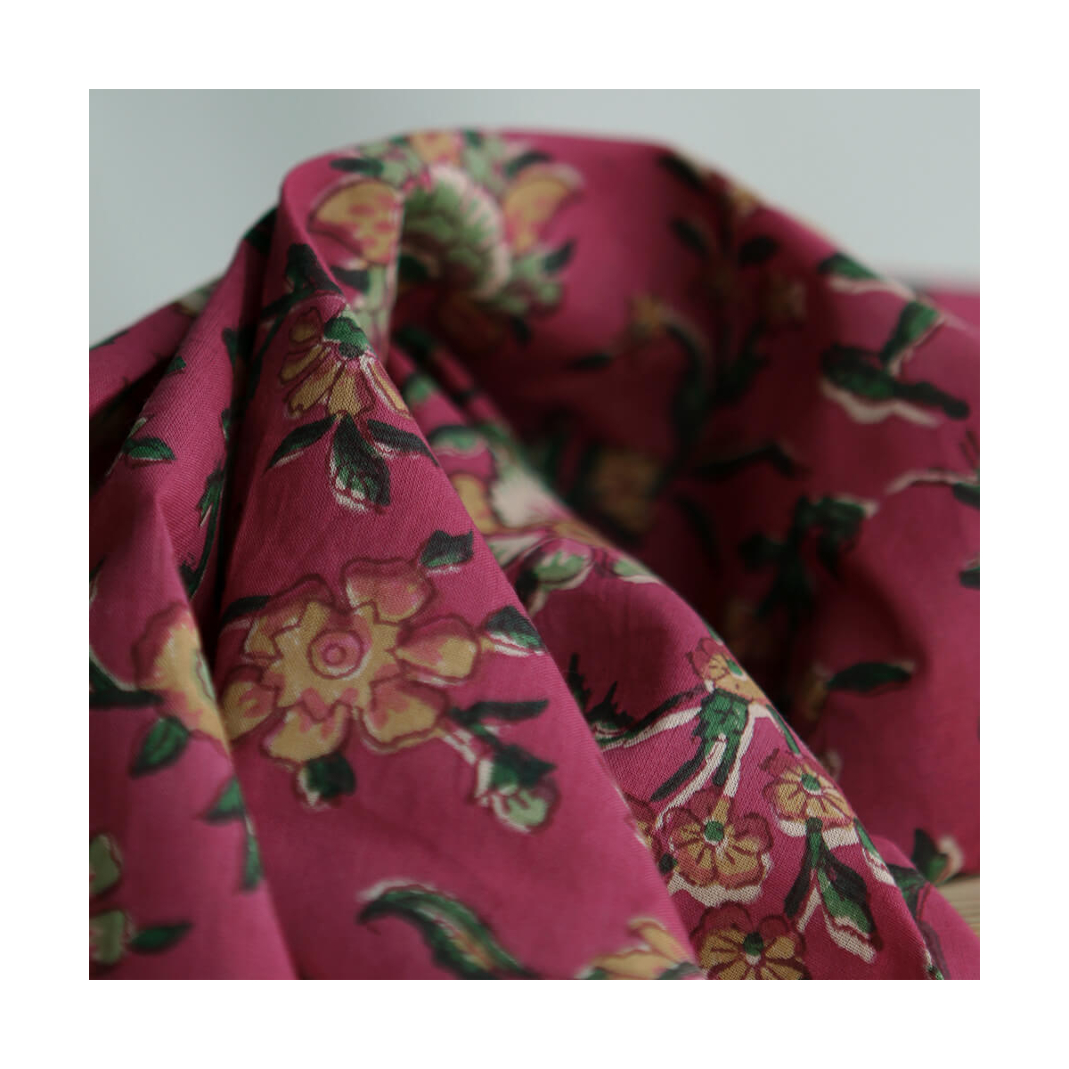 Sharmila Tissu Indien rose magenta vintage Coton - Artisanal Hand Block