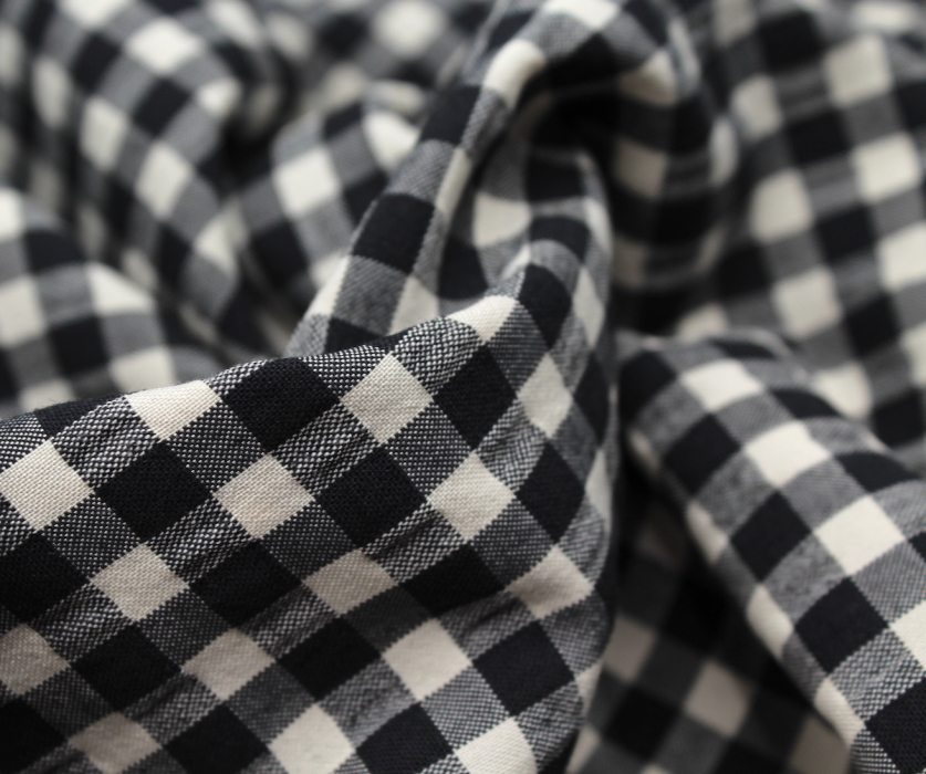 Seersucker / Coton gaufré vichy moyen 6mm noir écru